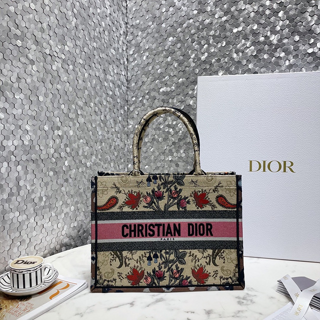 디올 BOOK TOTE 북토트백 미디움